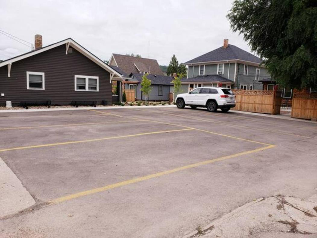 Luxurious Historic Renovated Bungalow Dt Rapid City With Private Patio Экстерьер фото